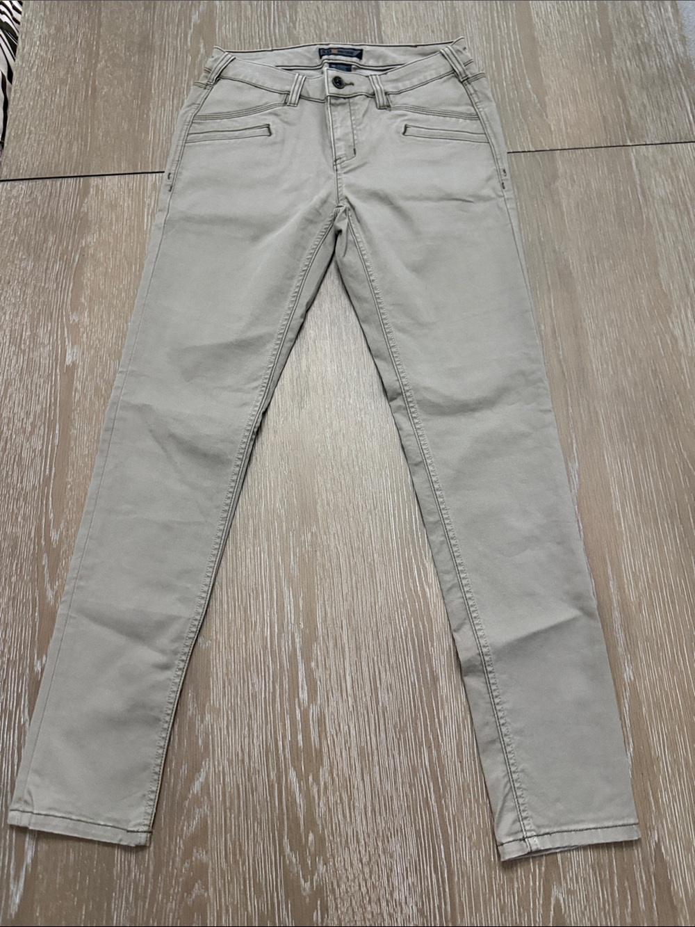 Worn once 5.11 tactical beige pants
